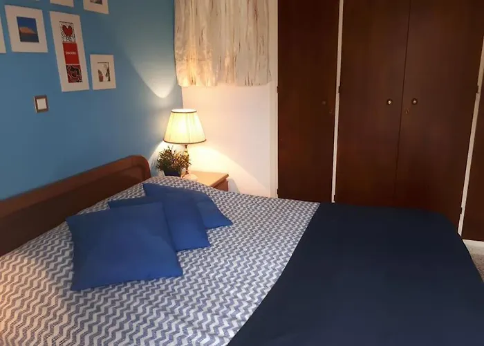 Floor Seaside Λουτράκι